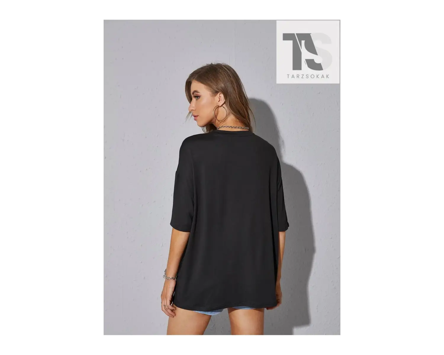 Sokak Görünümü ve Slogan Grafikli Düşük Omuzlu Oversize Tişört