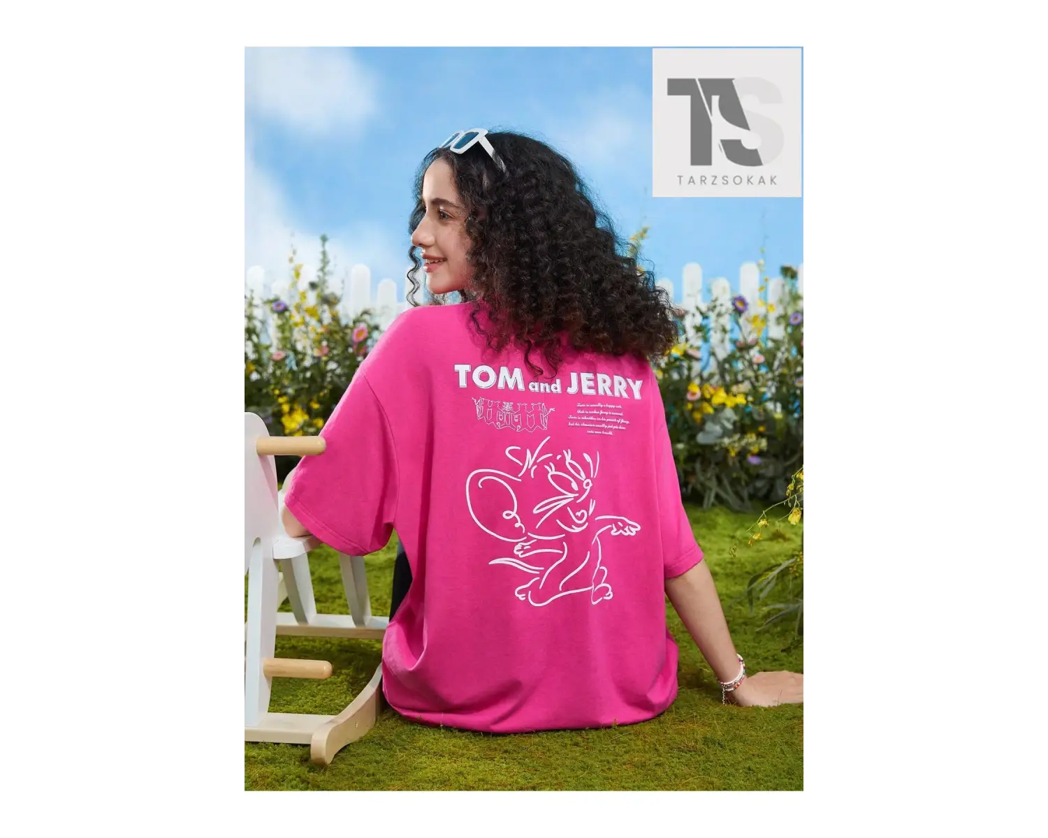 TOM & JERRY X Sloganlı ve Karikatür Grafikli Düşük Omuzlu Oversize Tişört