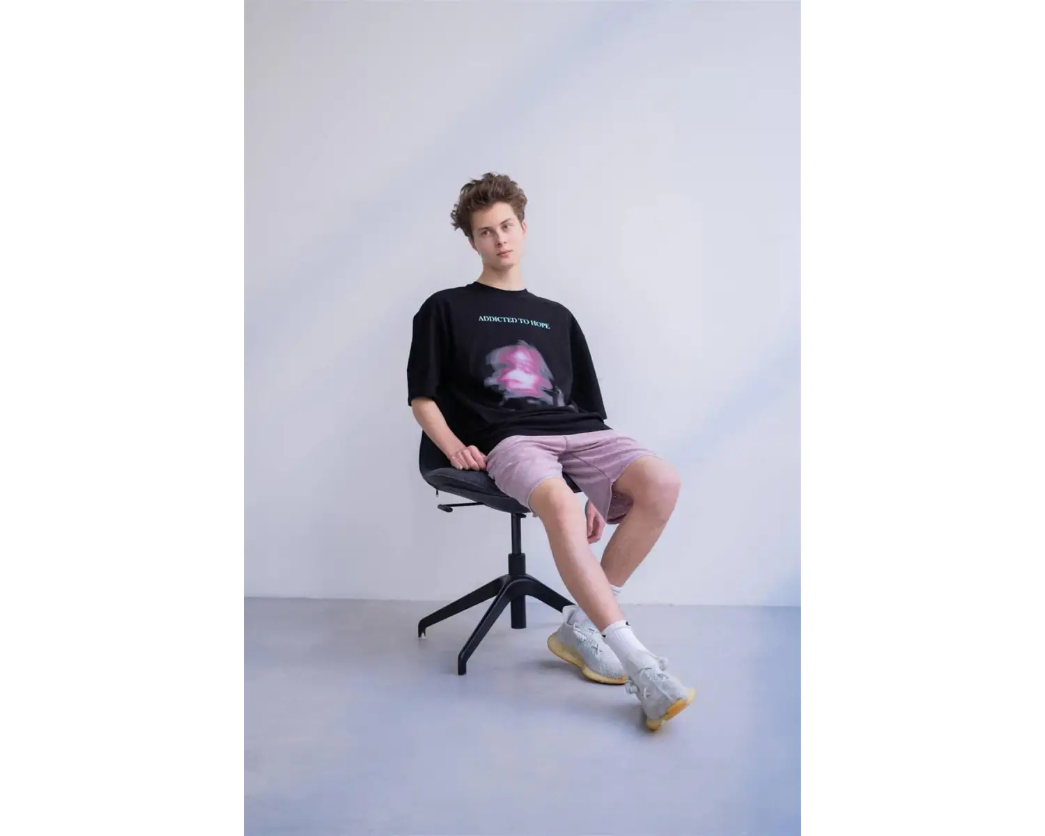 Unisex Addicted To Hope Tshirt Siyah