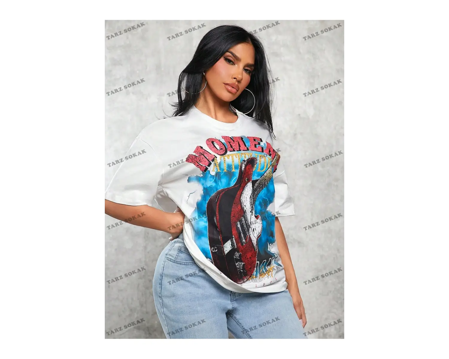 Unisex BAY  Gitar ve Harf Grafikli Düşük Omuz Tişört Bol Tişört Erkek Arkadaşı Stili  KOD-1312