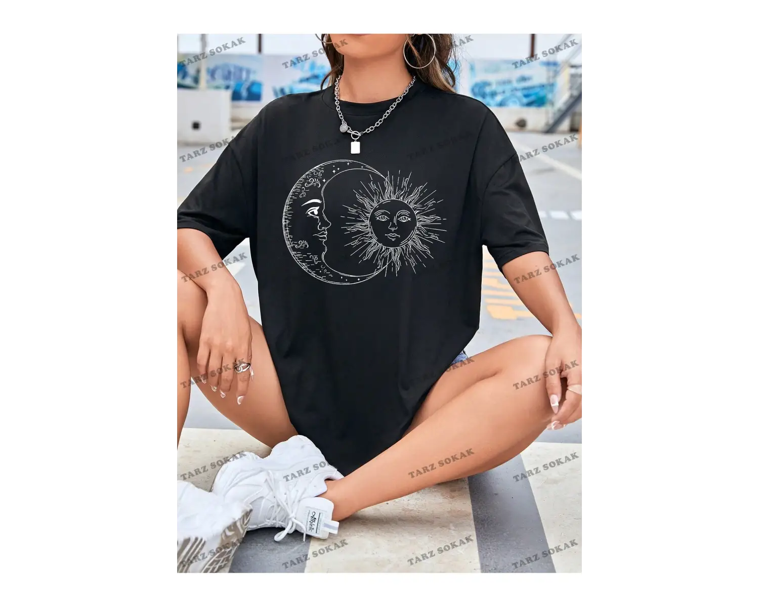 Unisex BAY  Güneş ve Ay Desenli Düşük Omuz Tişört KOD-1342