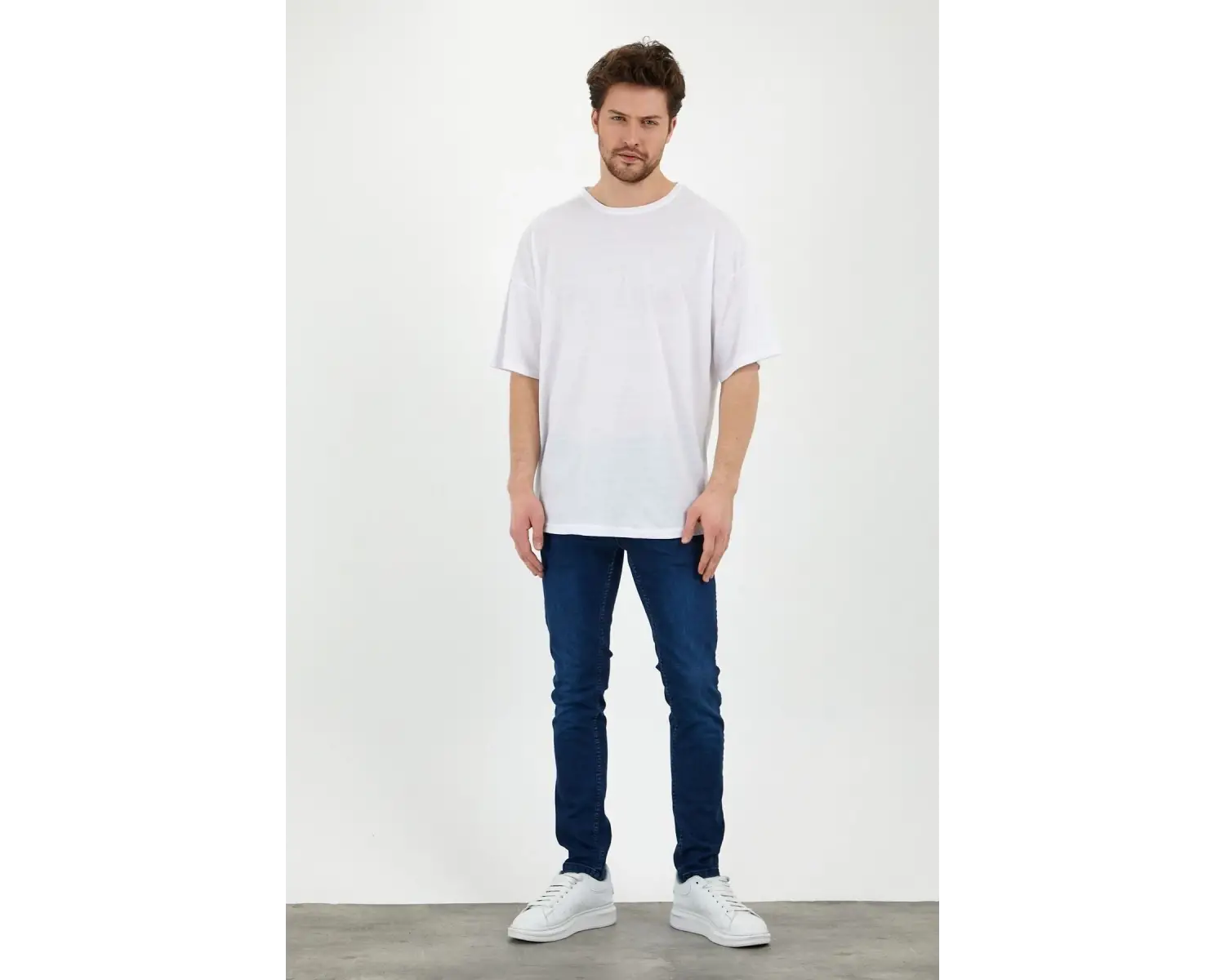 Unisex Beyaz Bol Kesim Oversize Tshirt