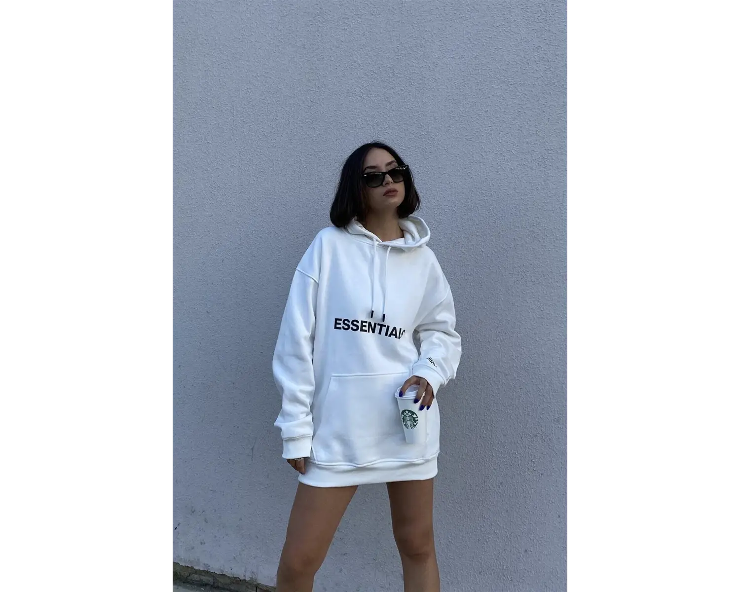 Unisex Beyaz Essentials Sweatshirt Trndz204