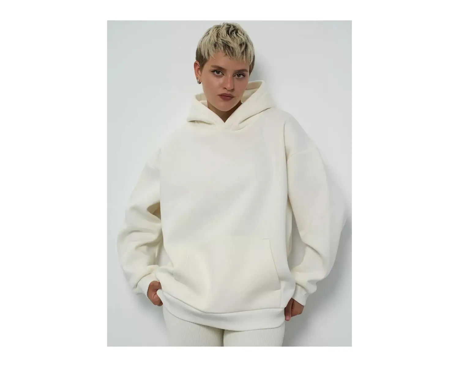 Unisex Cosmic Moves Sweatshirt Beyaz