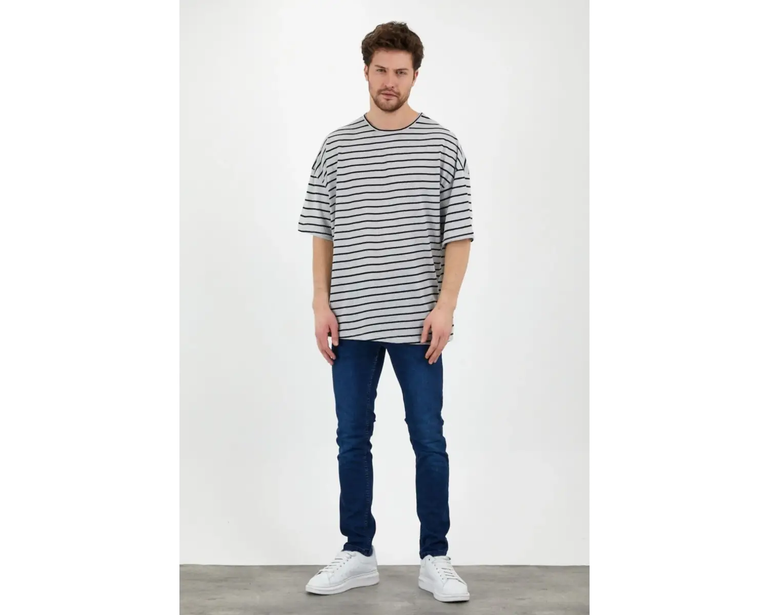 Unisex Gri Beyaz Çizgili Oversize Tshirt