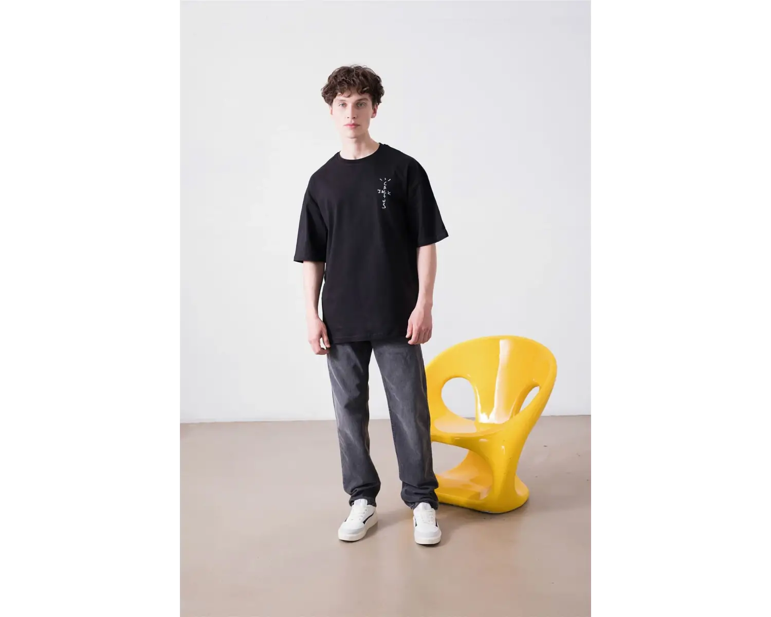 Unisex Highest In The Room Siyah Tshirt