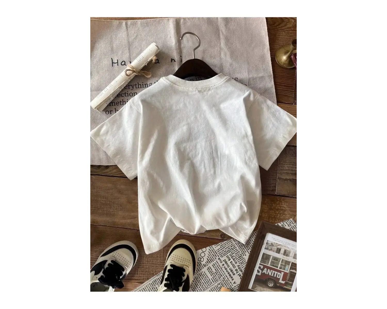 UNİSEX Kod 9 Eyelash Desen T-shirt