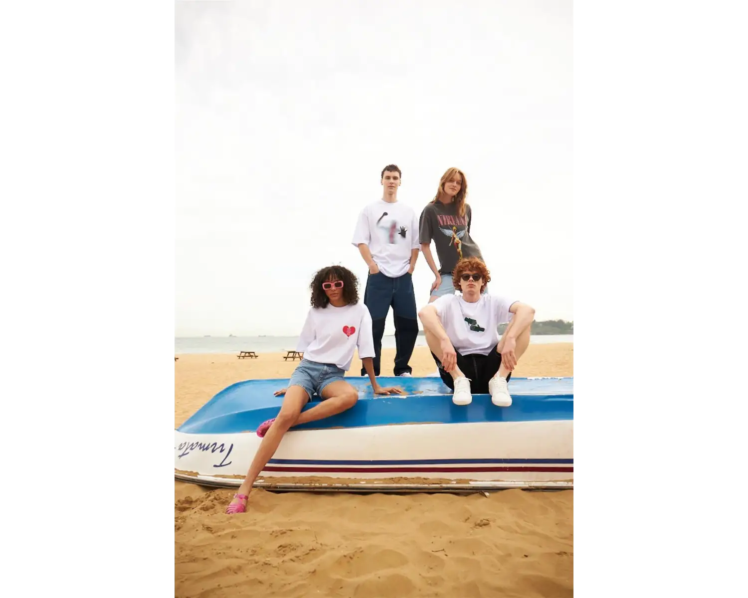 Unisex Make Your Future Tshirt Beyaz