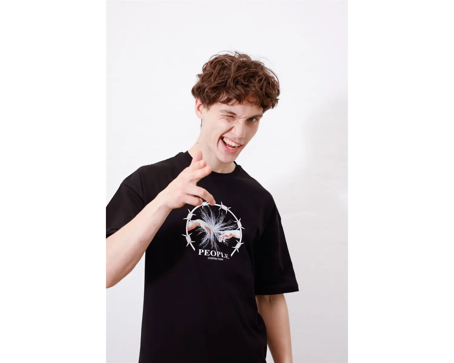 Unisex People Connection Siyah Tshirt