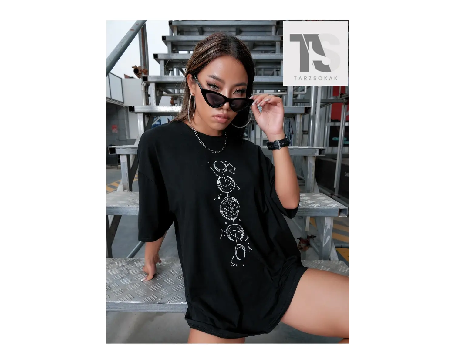 Unity Body Grafik Düşük Omuz Oversize Tişört