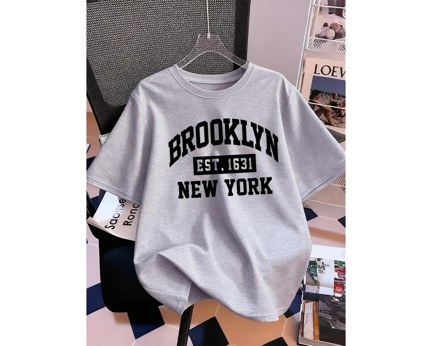 Urban Pop Graphic Kadın Tişört KoleksiyonuKod 5080