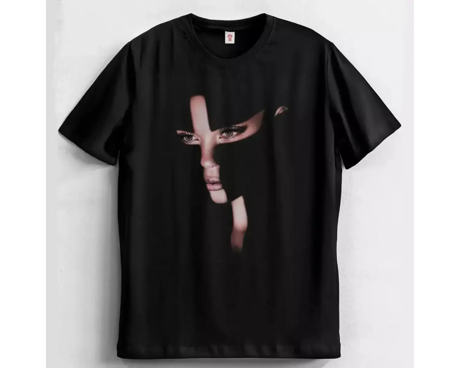 Urban Pop Graphic Kadın Tişört KoleksiyonuKod 5089