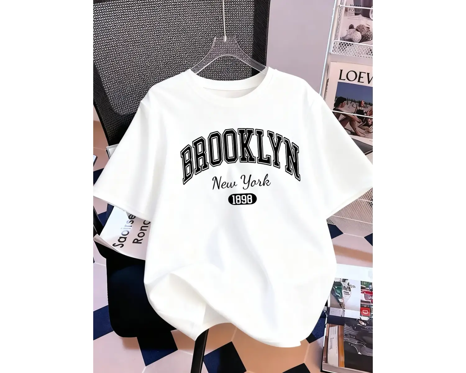 Urban Pop Graphic Kadın Tişört KoleksiyonuKod 5090