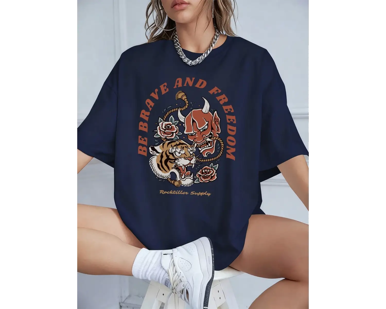 Urban Pop Graphic Kadın Tişört KoleksiyonuKod 5093