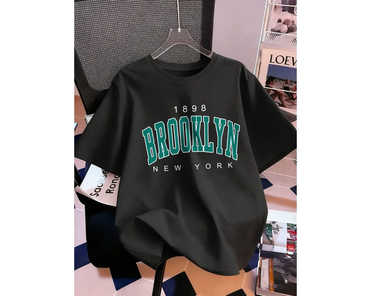 Urban Pop Graphic Kadın Tişört KoleksiyonuKod 5116