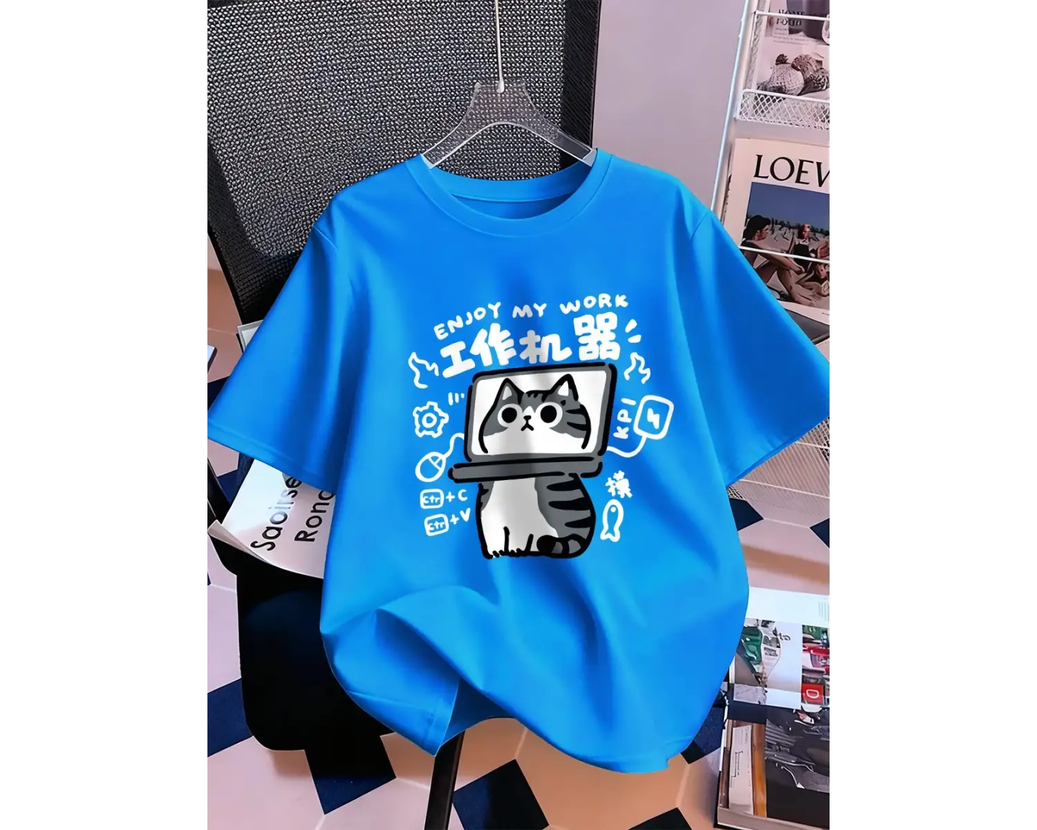 Urban Pop Graphic Kadın Tişört KoleksiyonuKod 5133