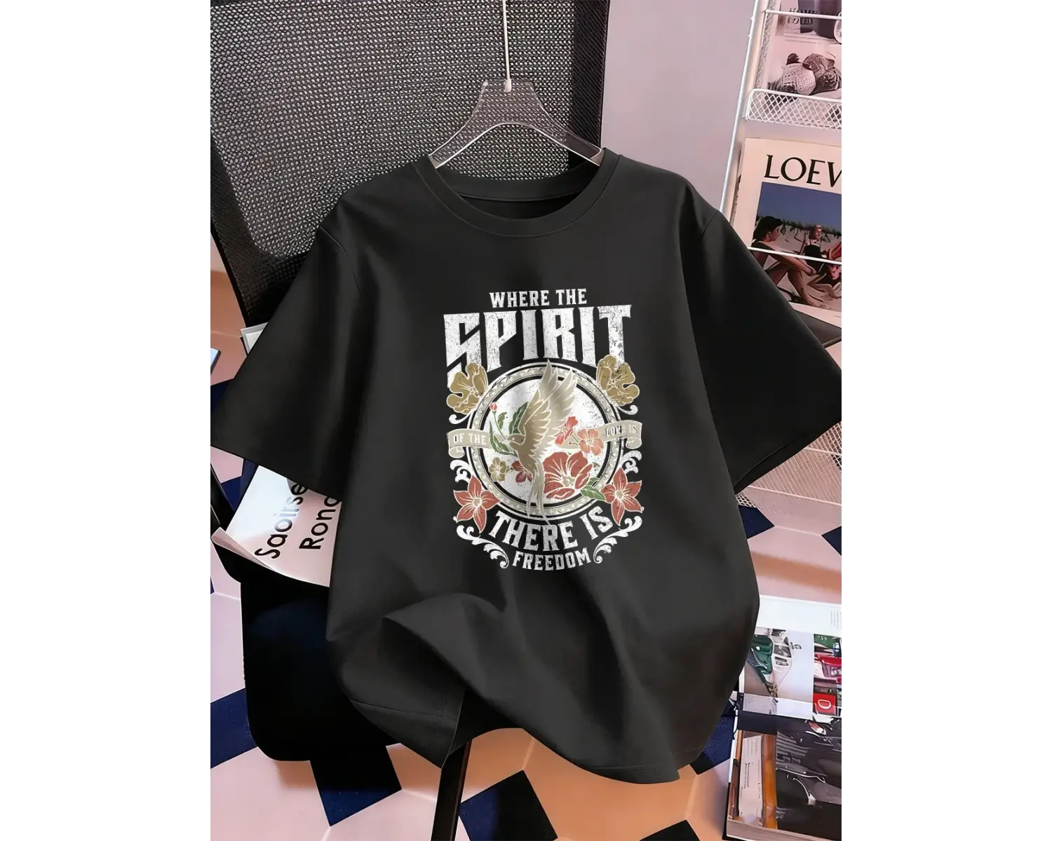 Urban Pop Graphic Kadın Tişört KoleksiyonuKod 5151