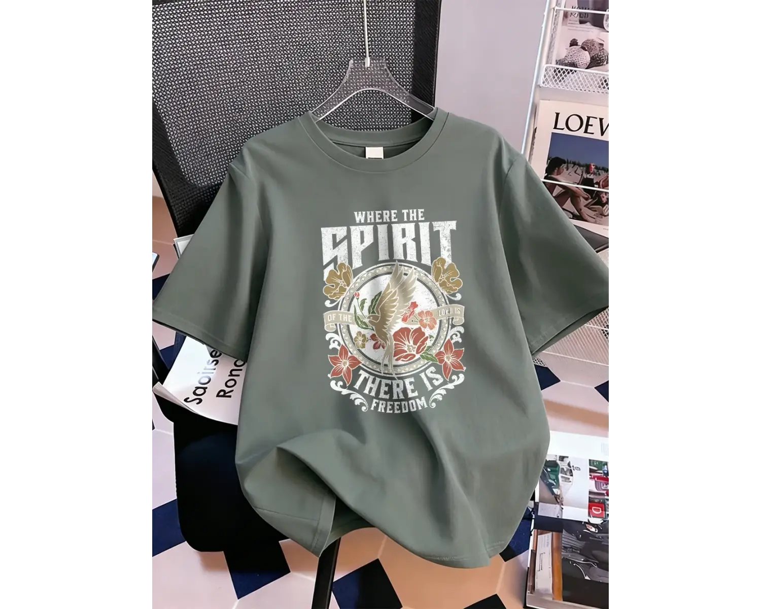 Urban Pop Graphic Kadın Tişört KoleksiyonuKod 5151