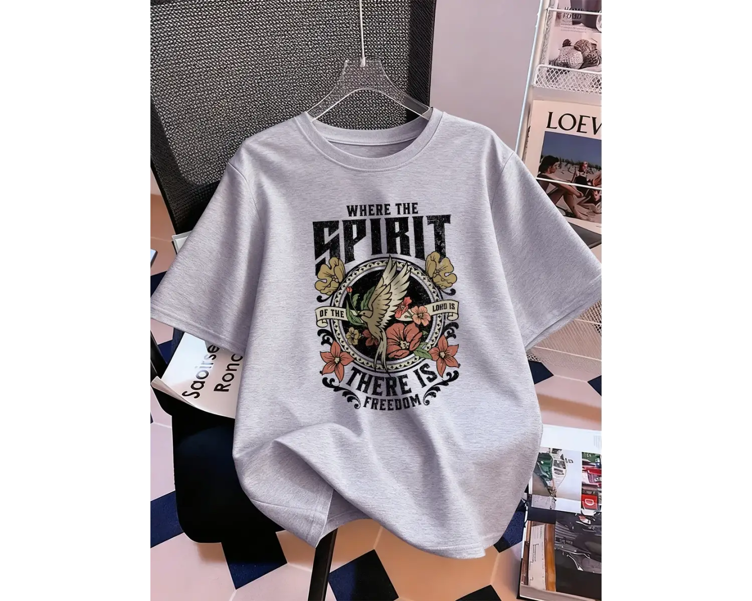 Urban Pop Graphic Kadın Tişört KoleksiyonuKod 5151