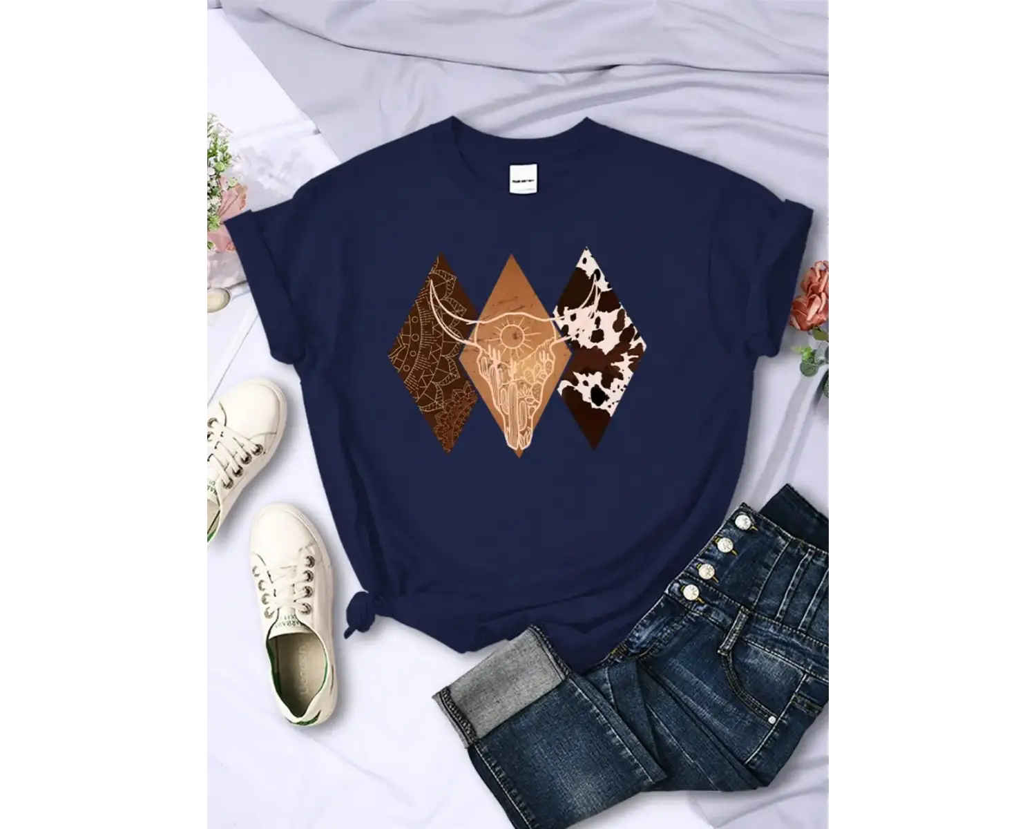 Urban Pop Graphic Kadın Tişört KoleksiyonuKod 5158