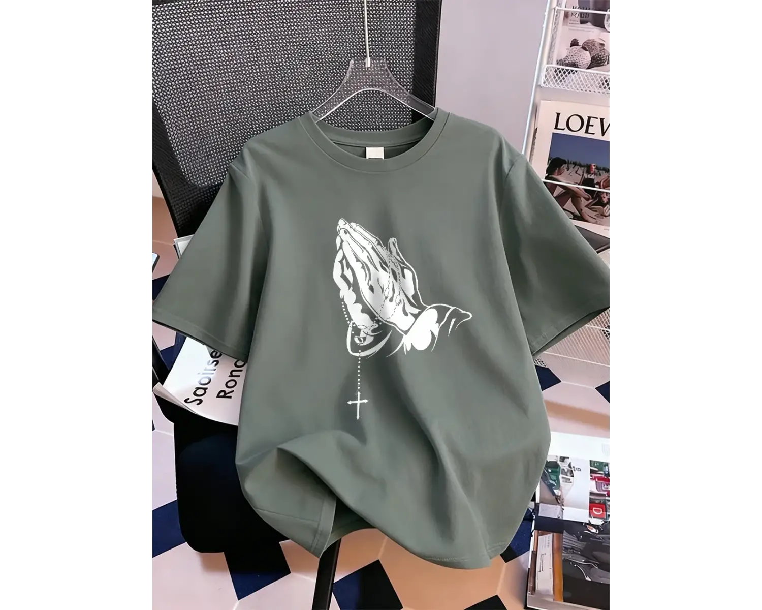 Urban Pop Graphic Kadın Tişört KoleksiyonuKod 5158