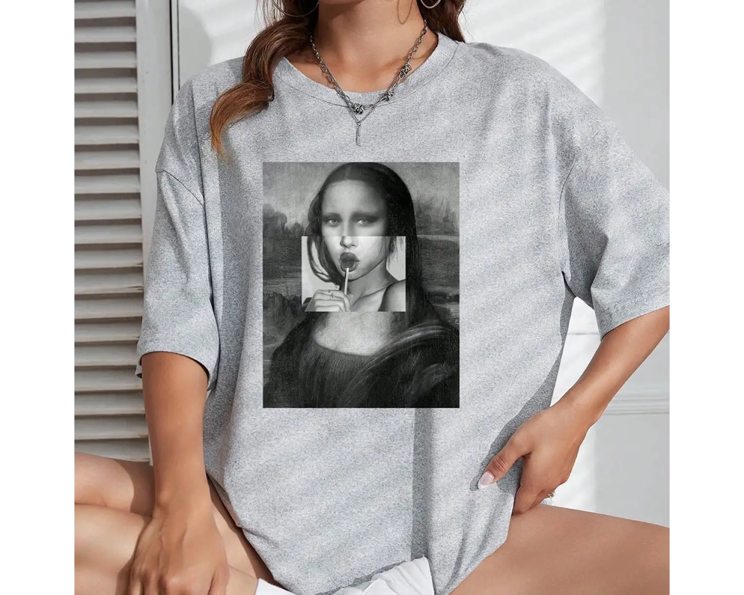 Urban Pop Graphic Kadın Tişört KoleksiyonuKod 5160