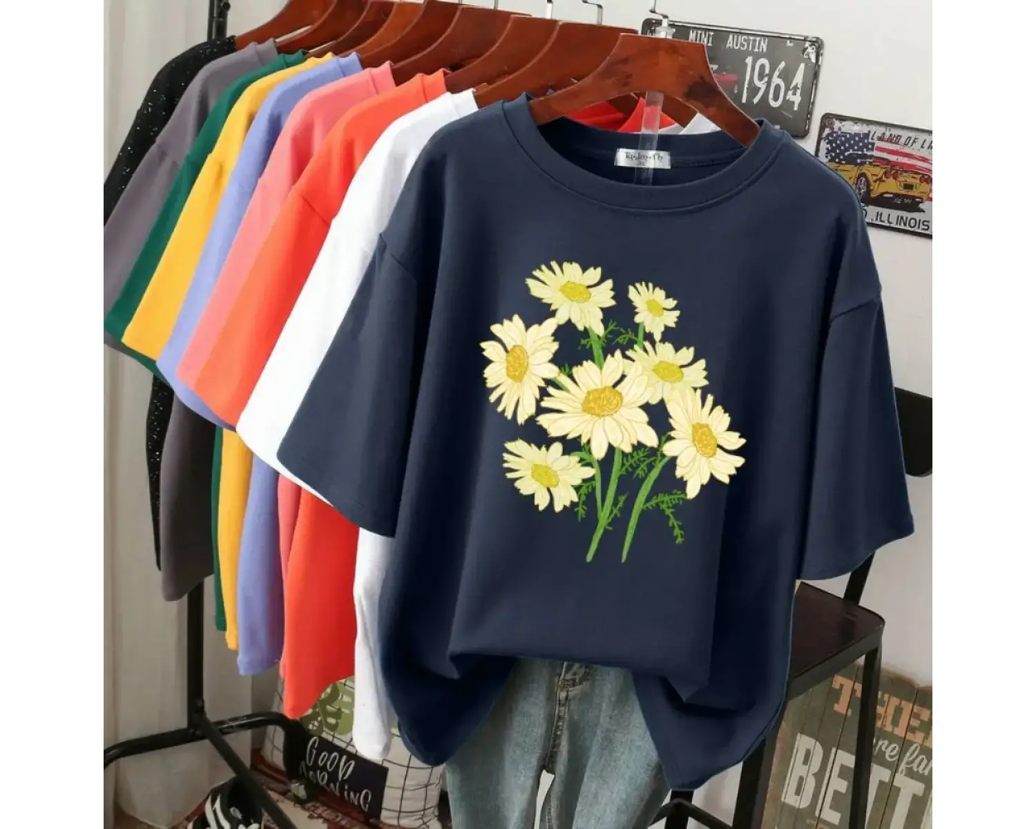 Urban Pop Graphic Kadın Tişört KoleksiyonuKod 5170