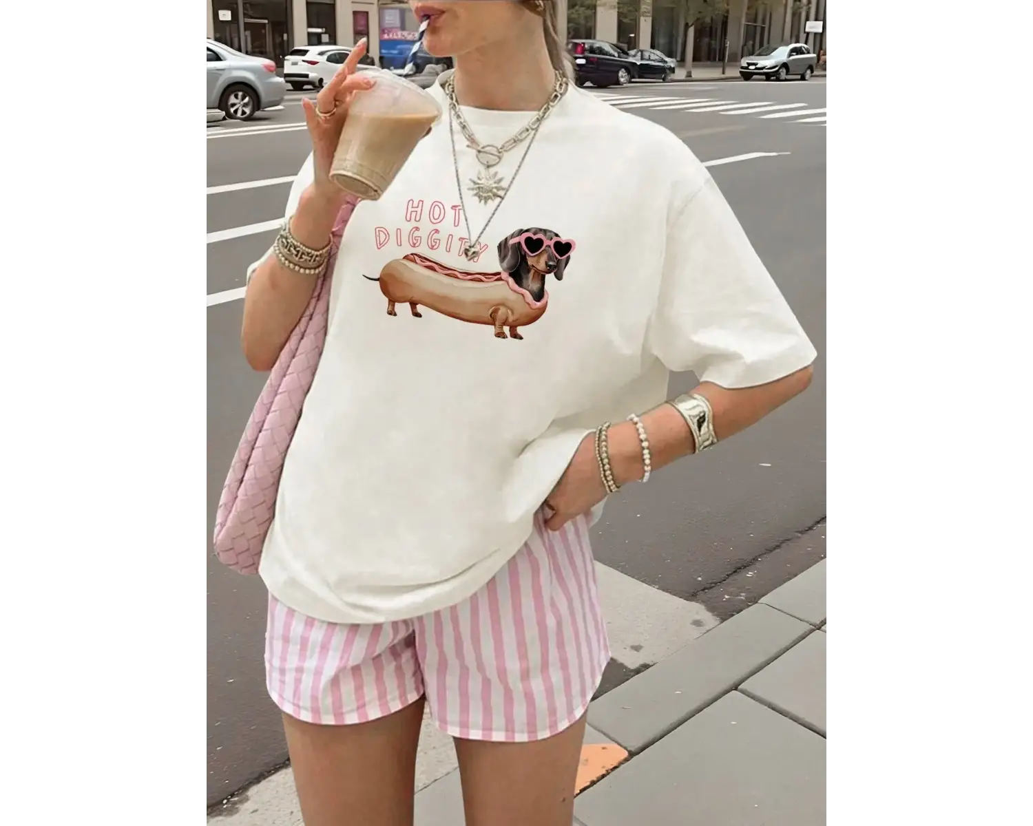 Urban Pop Graphic Kadın Tişört KoleksiyonuKod 5182