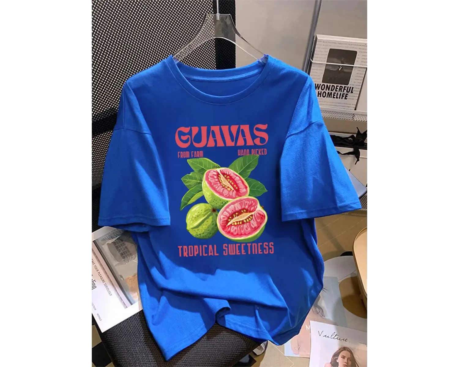 Urban Pop Graphic Kadın Tişört KoleksiyonuKod 5202