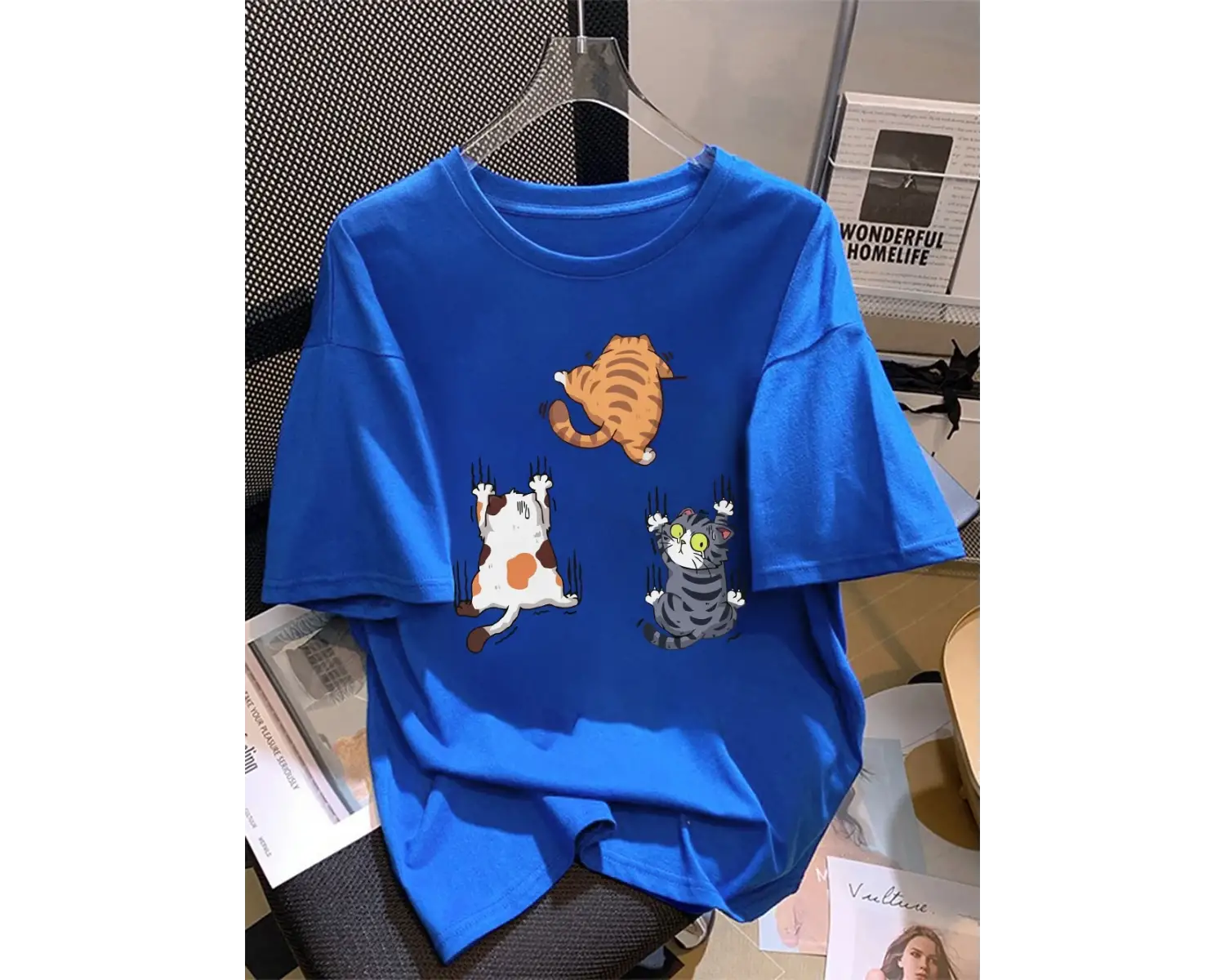 Urban Pop Graphic Kadın Tişört KoleksiyonuKod 5232