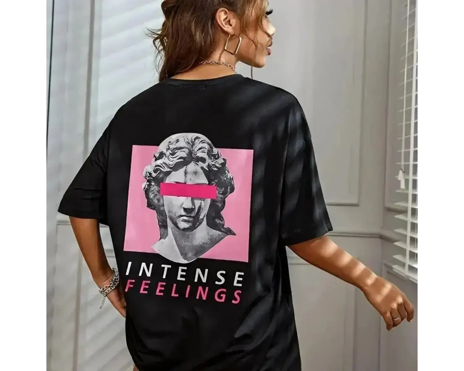 Urban Pop Graphic Kadın Tişört KoleksiyonuKod 5270