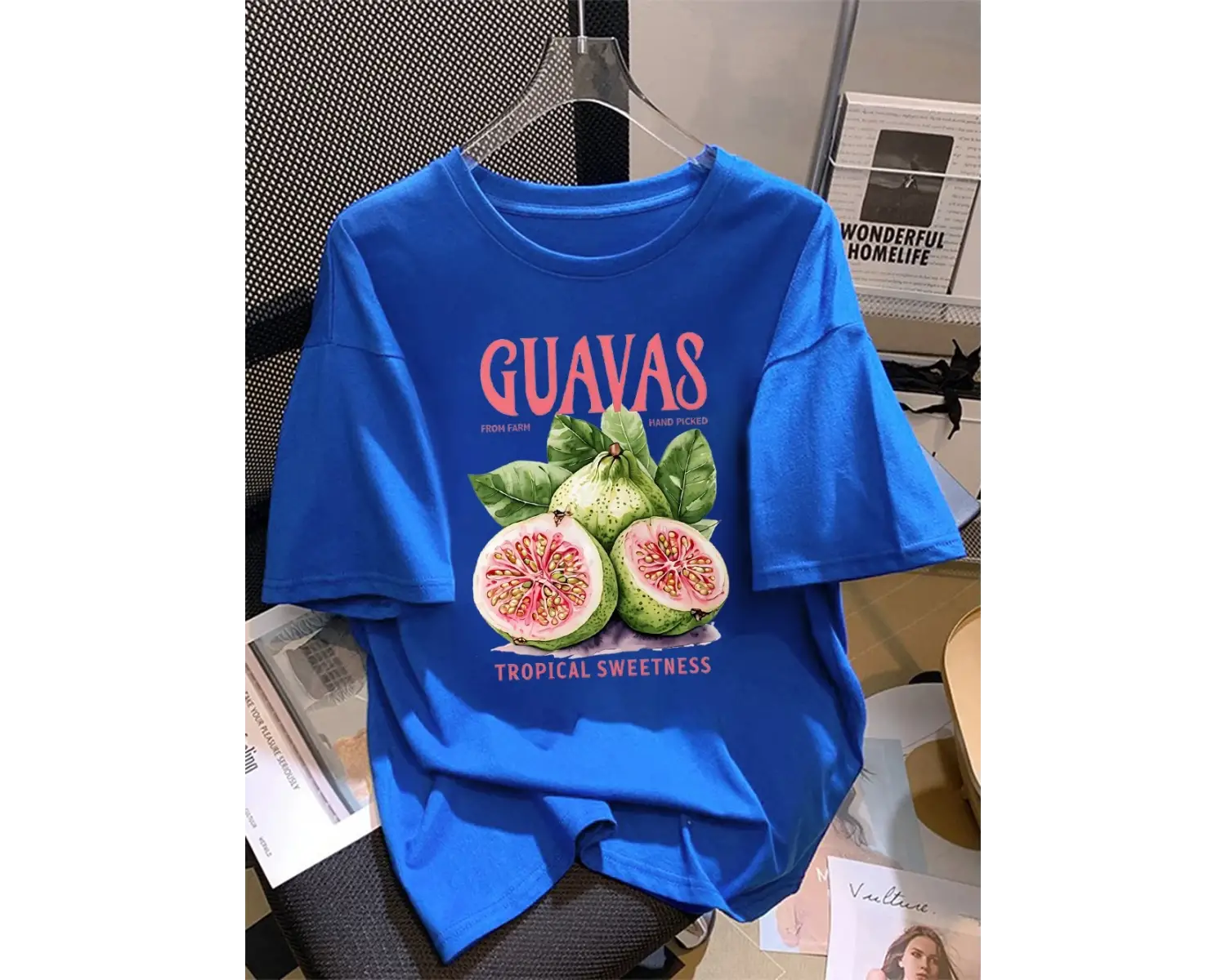 Urban Pop Graphic Kadın Tişört KoleksiyonuKod 5273