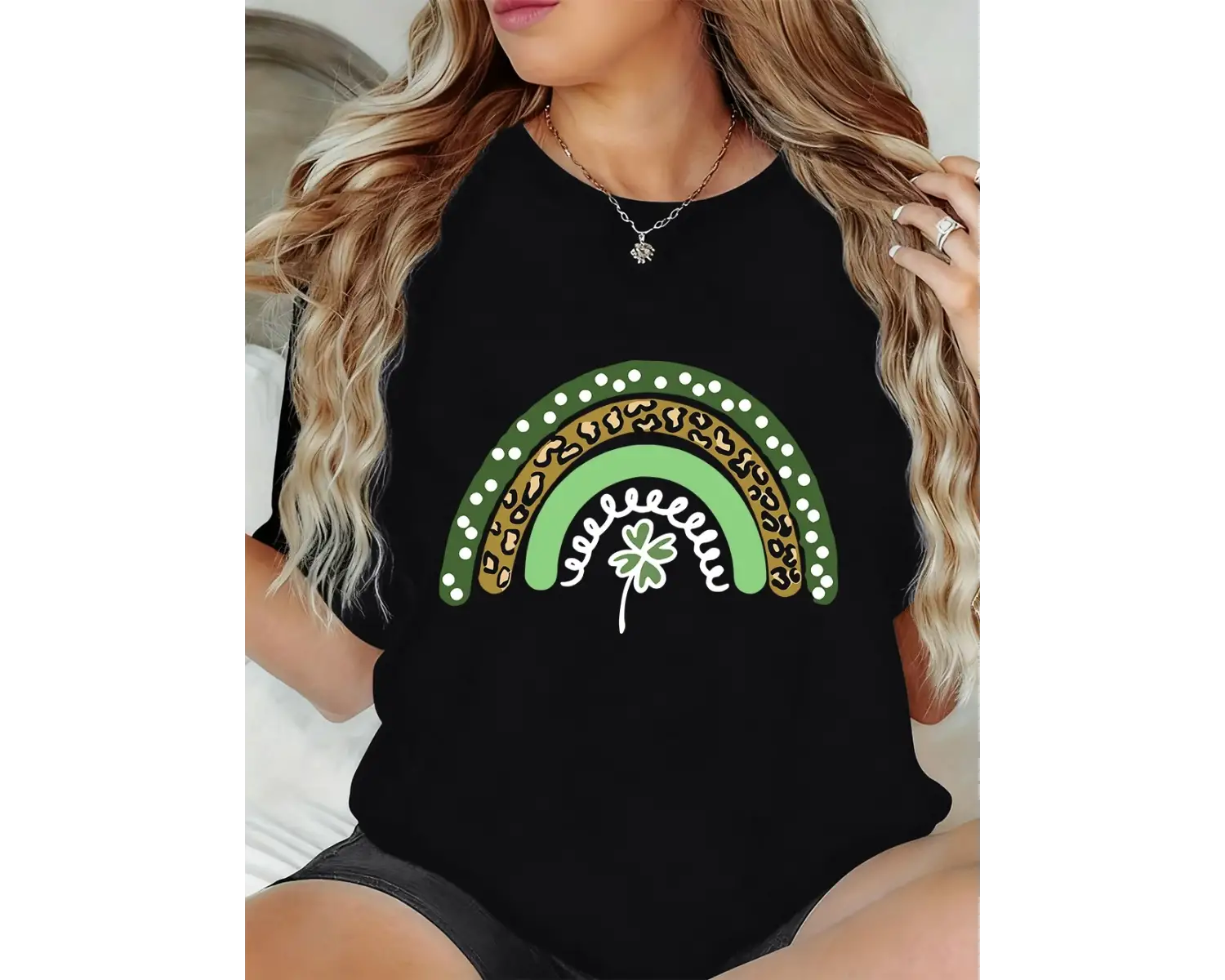 Urban Pop Graphic Kadın Tişört KoleksiyonuKod 5307