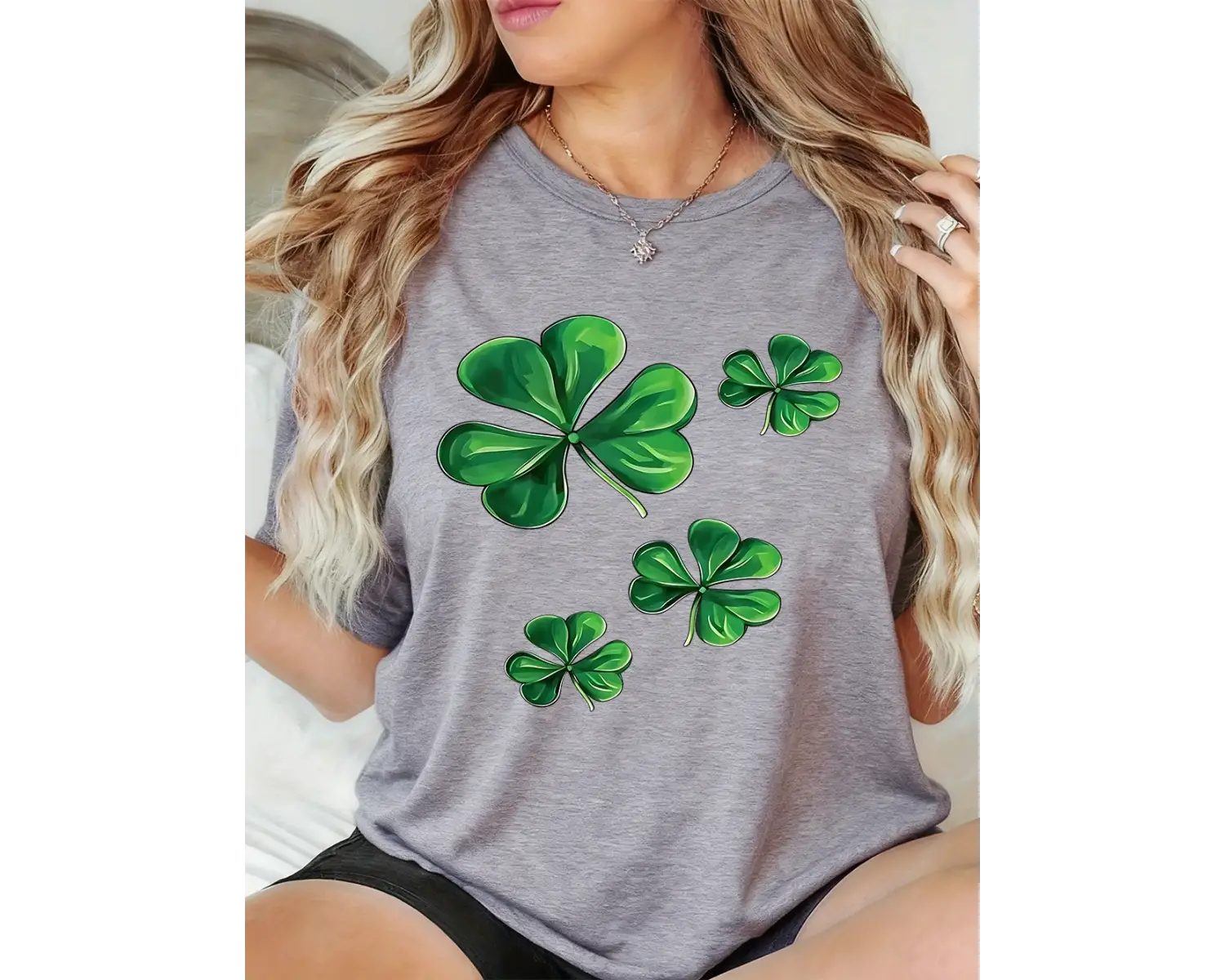 Urban Pop Graphic Kadın Tişört KoleksiyonuKod 5308