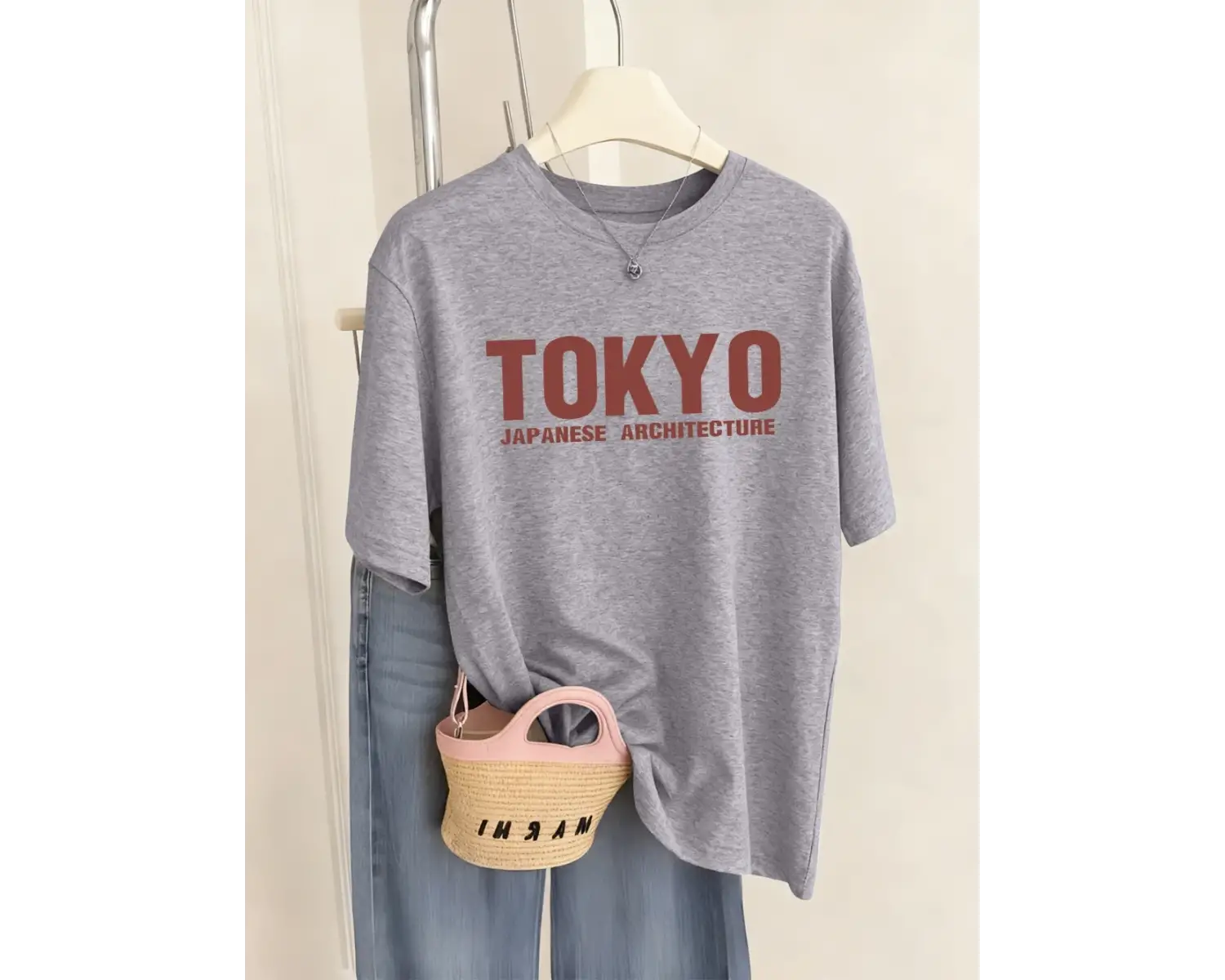 Urban Pop Graphic Kadın Tişört KoleksiyonuKod 5342