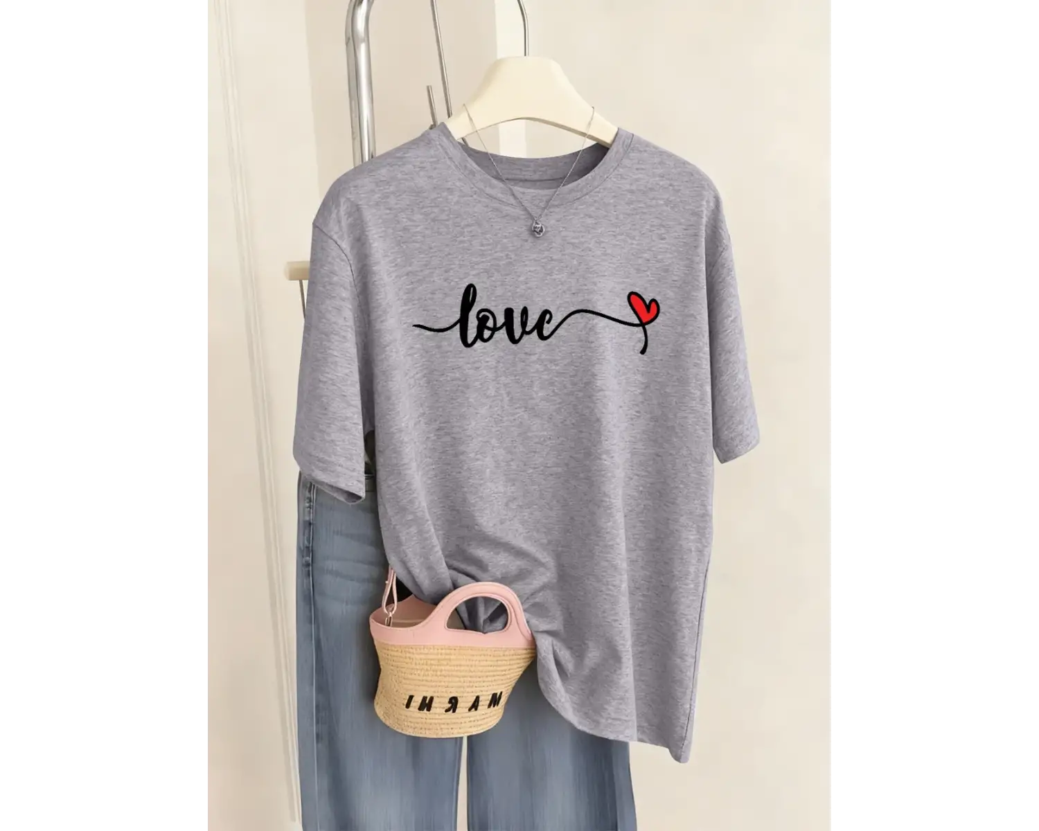 Urban Pop Graphic Kadın Tişört KoleksiyonuKod 5345