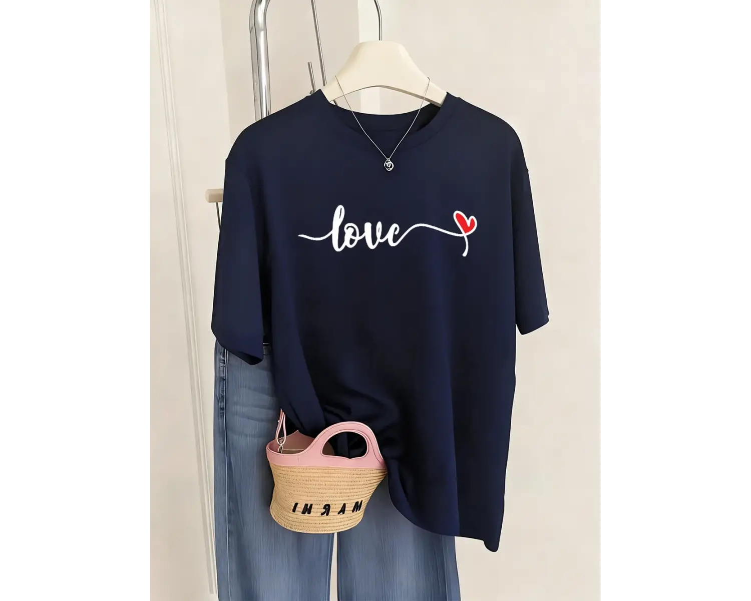 Urban Pop Graphic Kadın Tişört KoleksiyonuKod 5345