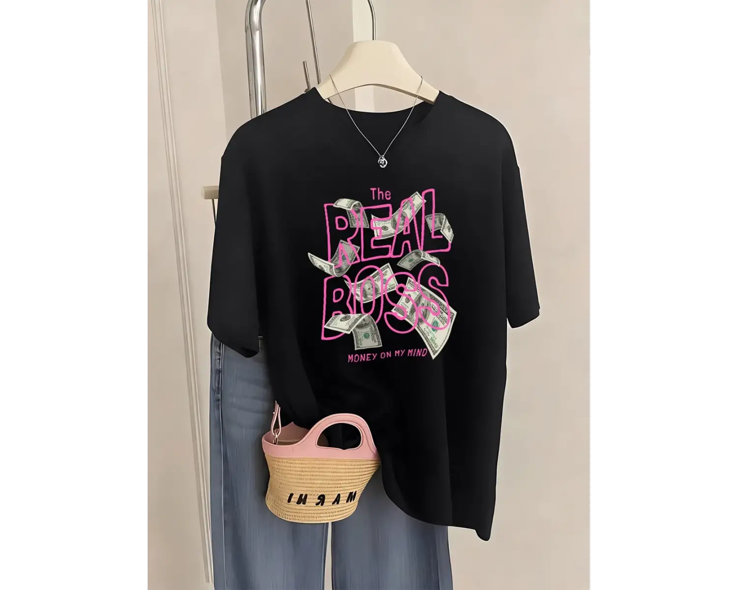 Urban Pop Graphic Kadın Tişört KoleksiyonuKod 5375