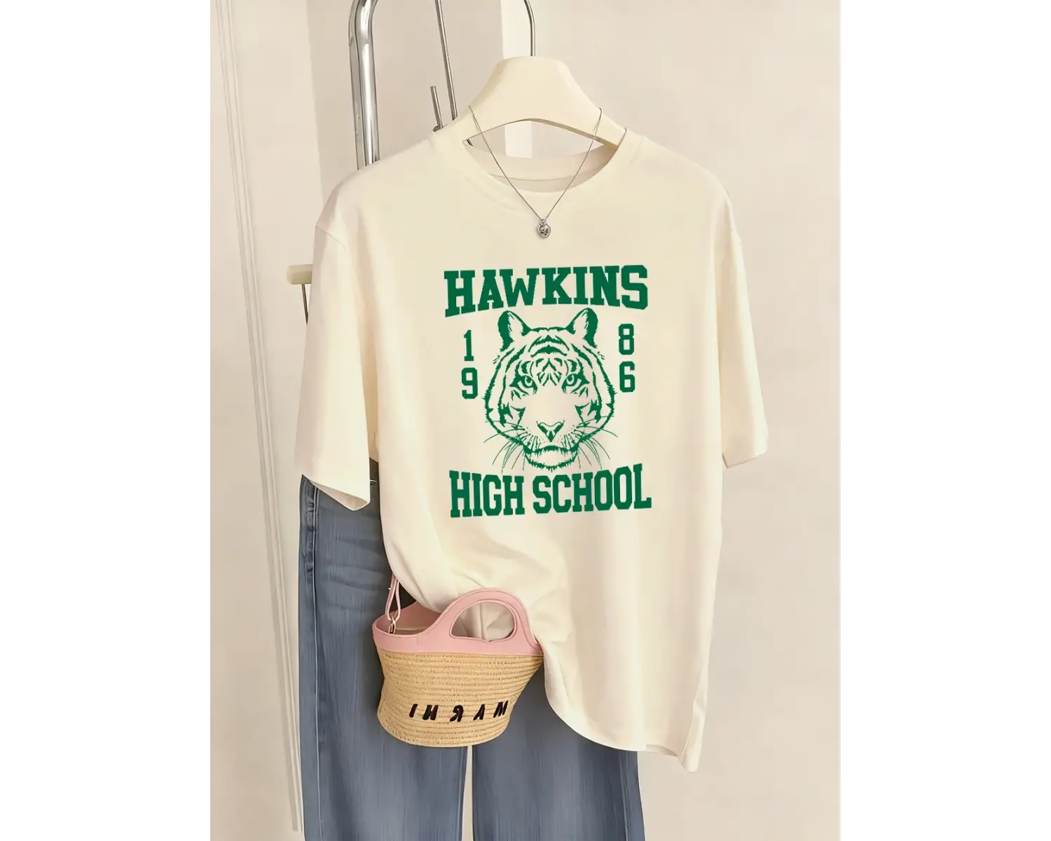 Urban Pop Graphic Kadın Tişört KoleksiyonuKod 5376