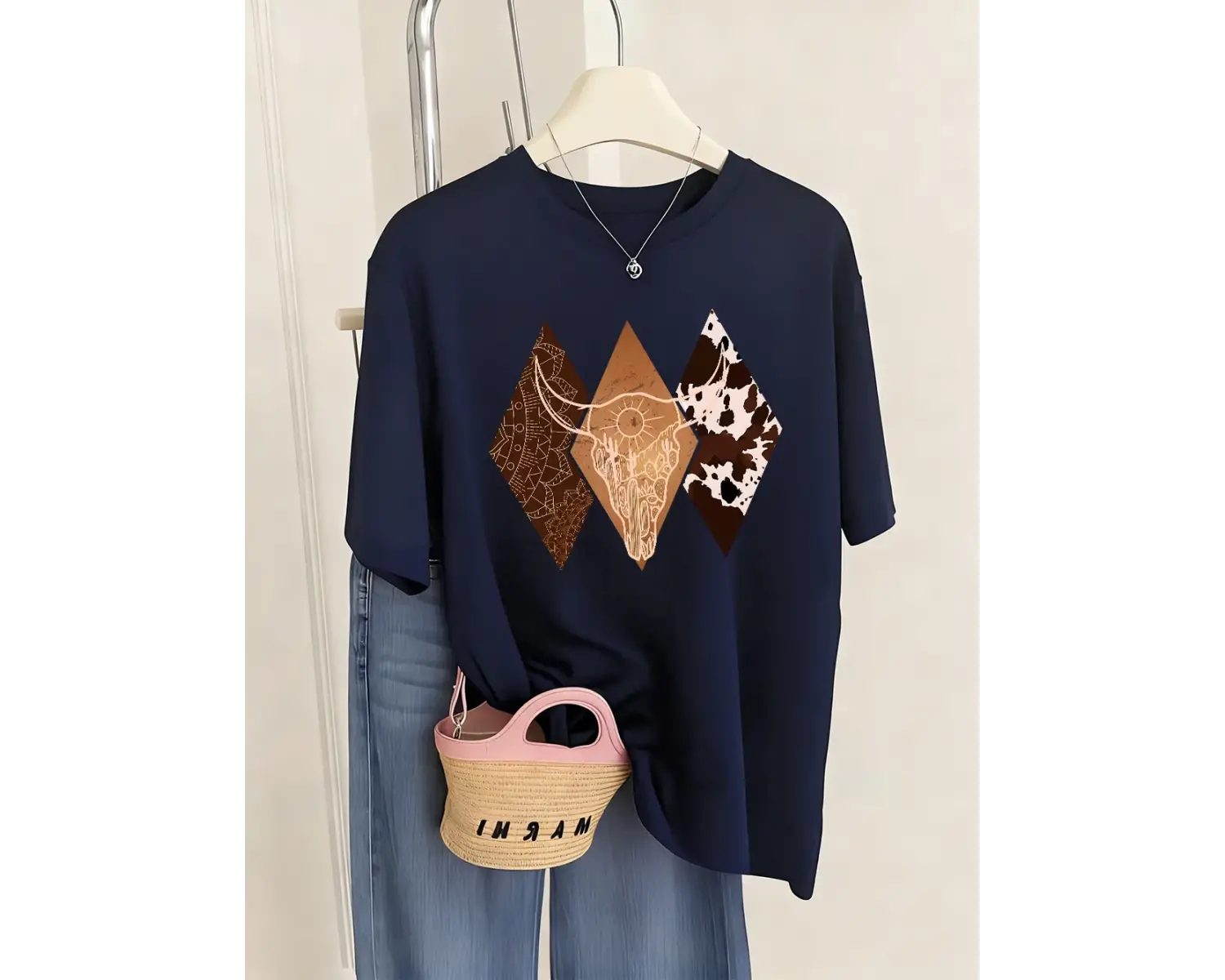 Urban Pop Graphic Kadın Tişört KoleksiyonuKod 5379