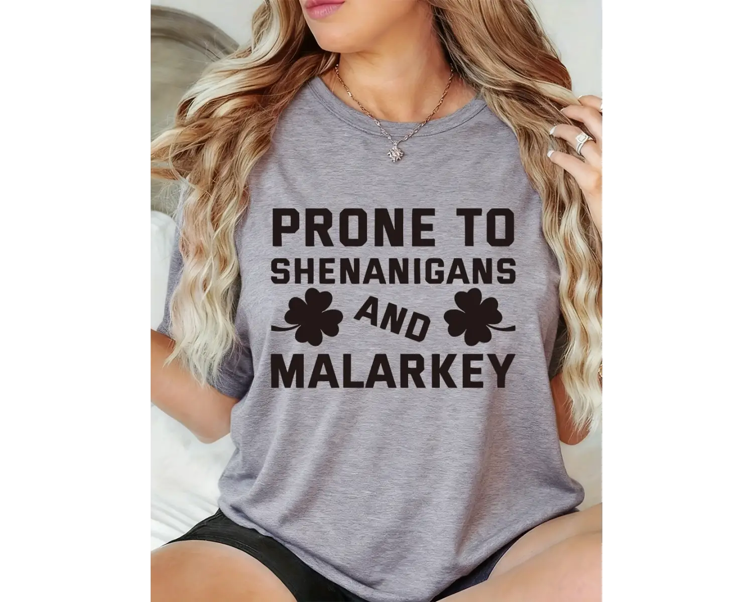 Urban Pop Graphic Kadın Tişört KoleksiyonuKod 5394