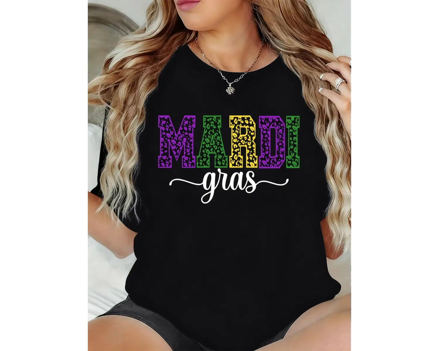 Urban Pop Graphic Kadın Tişört KoleksiyonuKod 5403