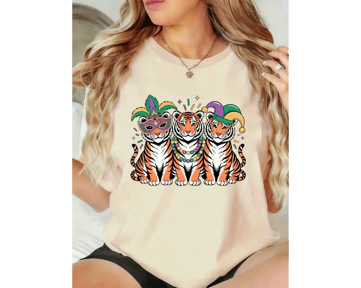 Urban Pop Graphic Kadın Tişört KoleksiyonuKod 5404