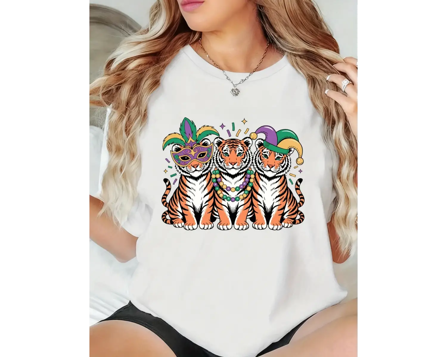 Urban Pop Graphic Kadın Tişört KoleksiyonuKod 5404