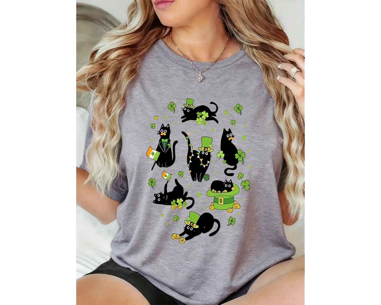 Urban Pop Graphic Kadın Tişört KoleksiyonuKod 5420