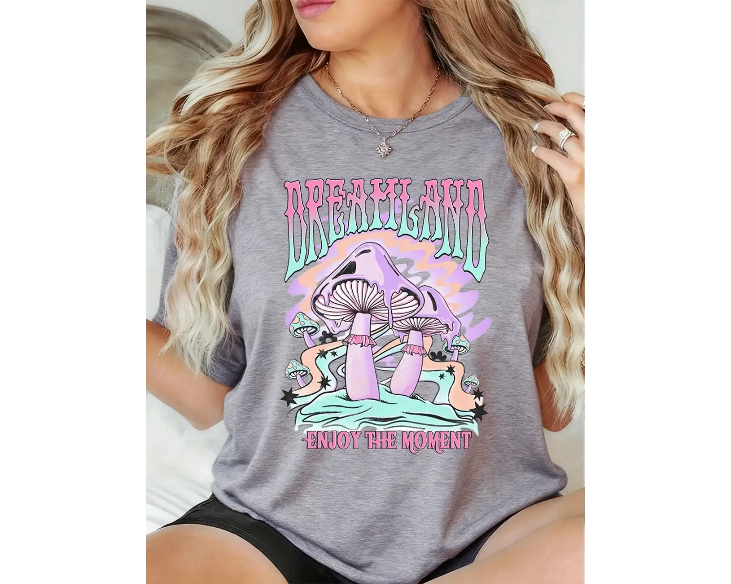 Urban Pop Graphic Kadın Tişört KoleksiyonuKod 5428