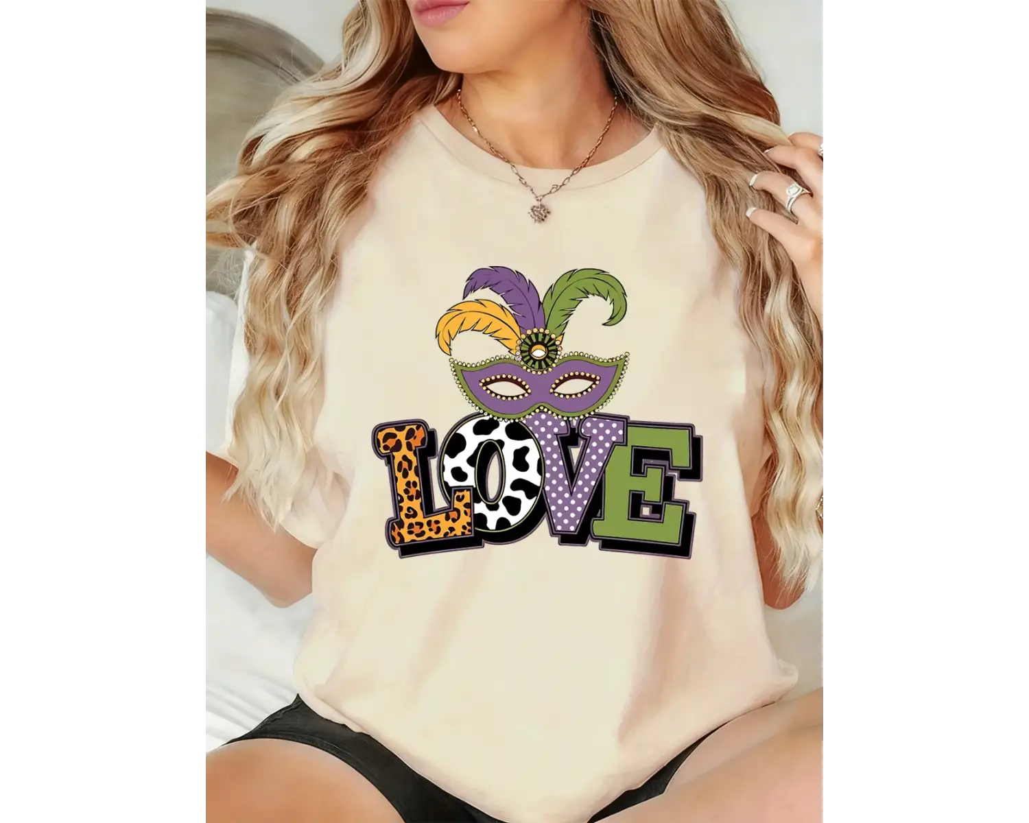 Urban Pop Graphic Kadın Tişört KoleksiyonuKod 5430