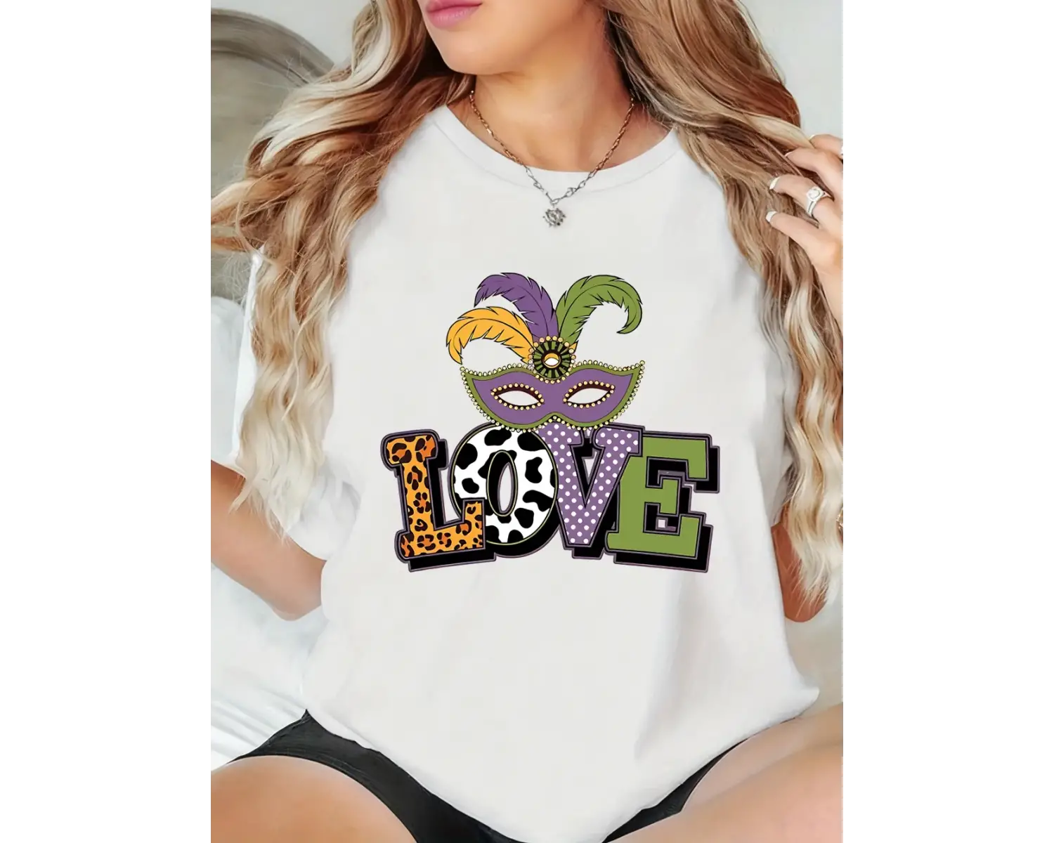 Urban Pop Graphic Kadın Tişört KoleksiyonuKod 5430