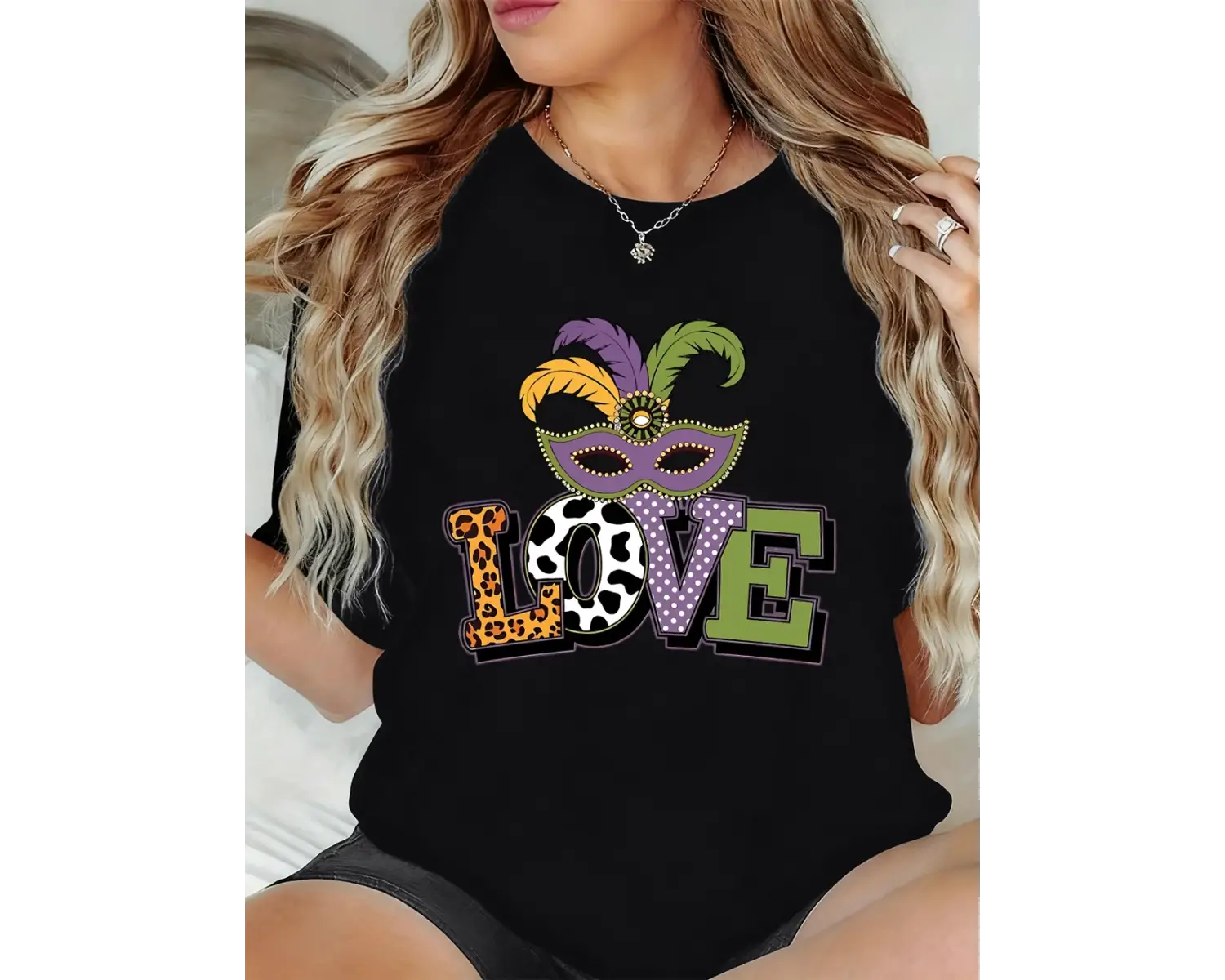 Urban Pop Graphic Kadın Tişört KoleksiyonuKod 5430