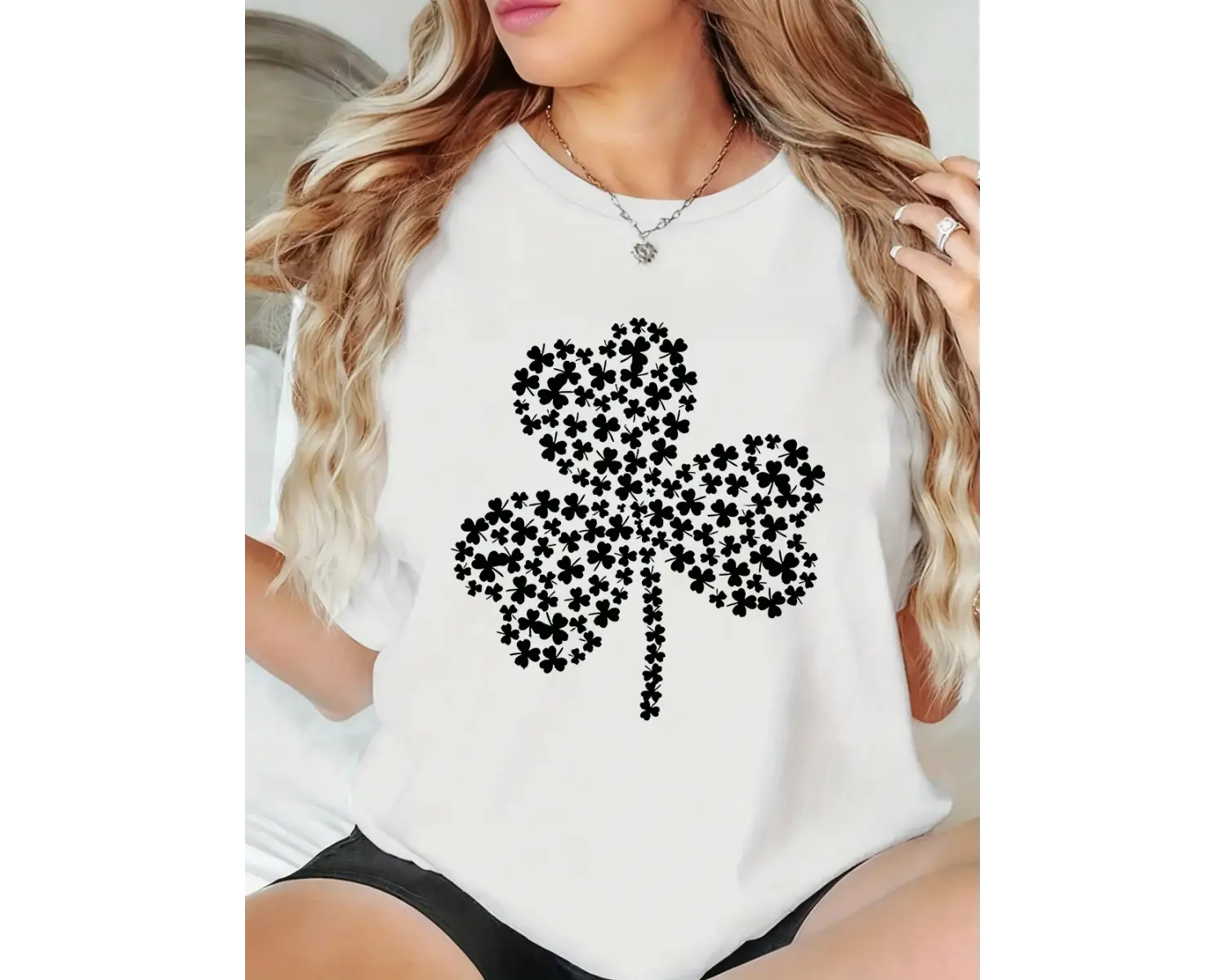 Urban Pop Graphic Kadın Tişört KoleksiyonuKod 5441